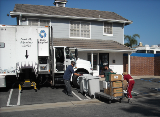 Pouch Happening - Free Shredding