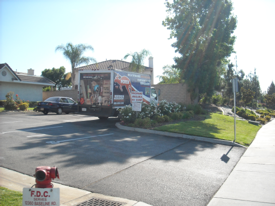 BOX TRUCK FRONT PARKING 001